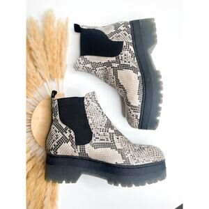 MIA Chelsea Boots Size 7.5 Snakeskin Python Punk Grunge Chunky Moto Booties